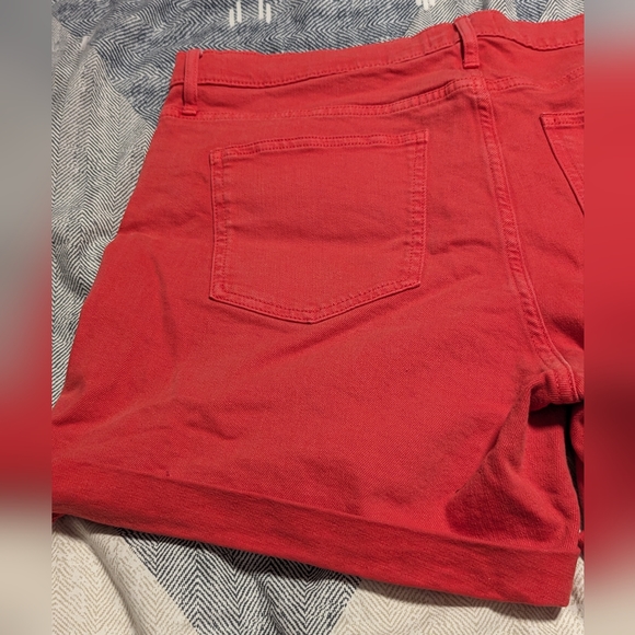 Gap Short - Picture 5 of 7